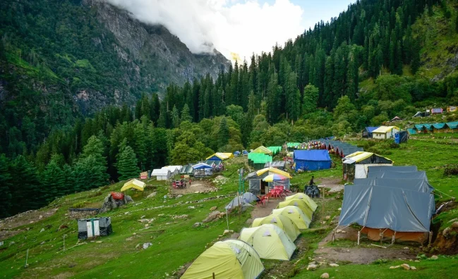 Kheerganga trek package